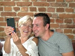 Cachonda abuelita Malya quiere follar áspero con un chico guapo-Malya, Rob