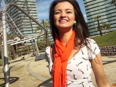 Chica exótica con el cuerpo perfecto está de acuerdo en ser penetrado una vez más-Alberto, Alicia Poz